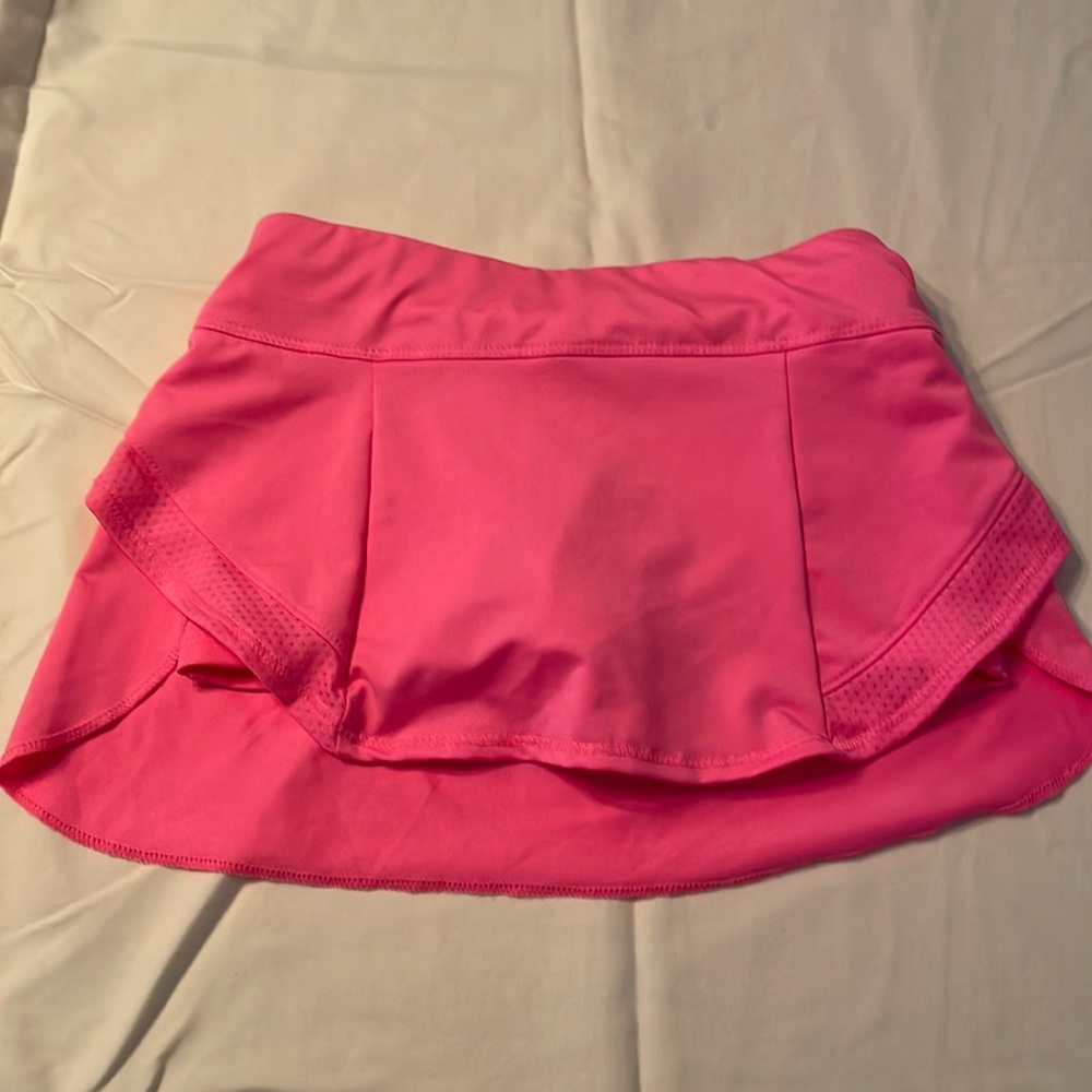 Lucky n love hot pink skort. Size S (7-8)
